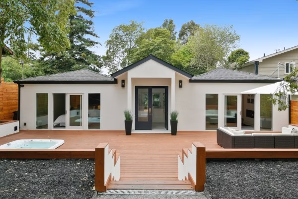 4257 Knoll Ave in Millbrae